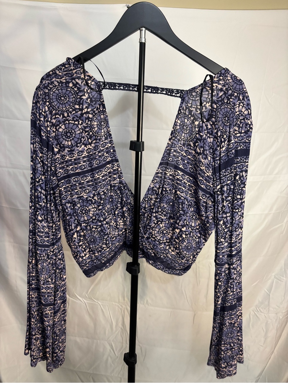 Forever 21 Navy and White Floral Bell Bottom Long-Sleeve Top